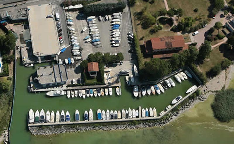 Posti barca a Desenzano del Garda